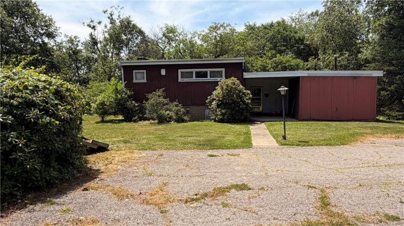 555 Bradys Ridge Rd — photo 2