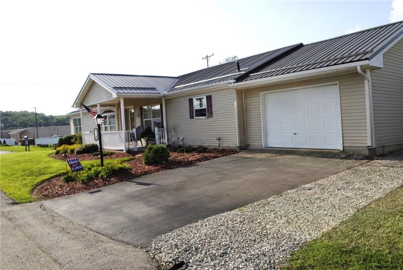 512 Chicory Ln — photo 2