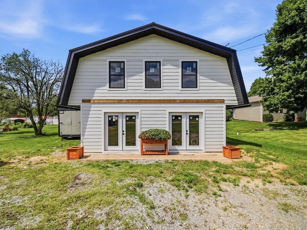 167 Grandview Ave — photo 1