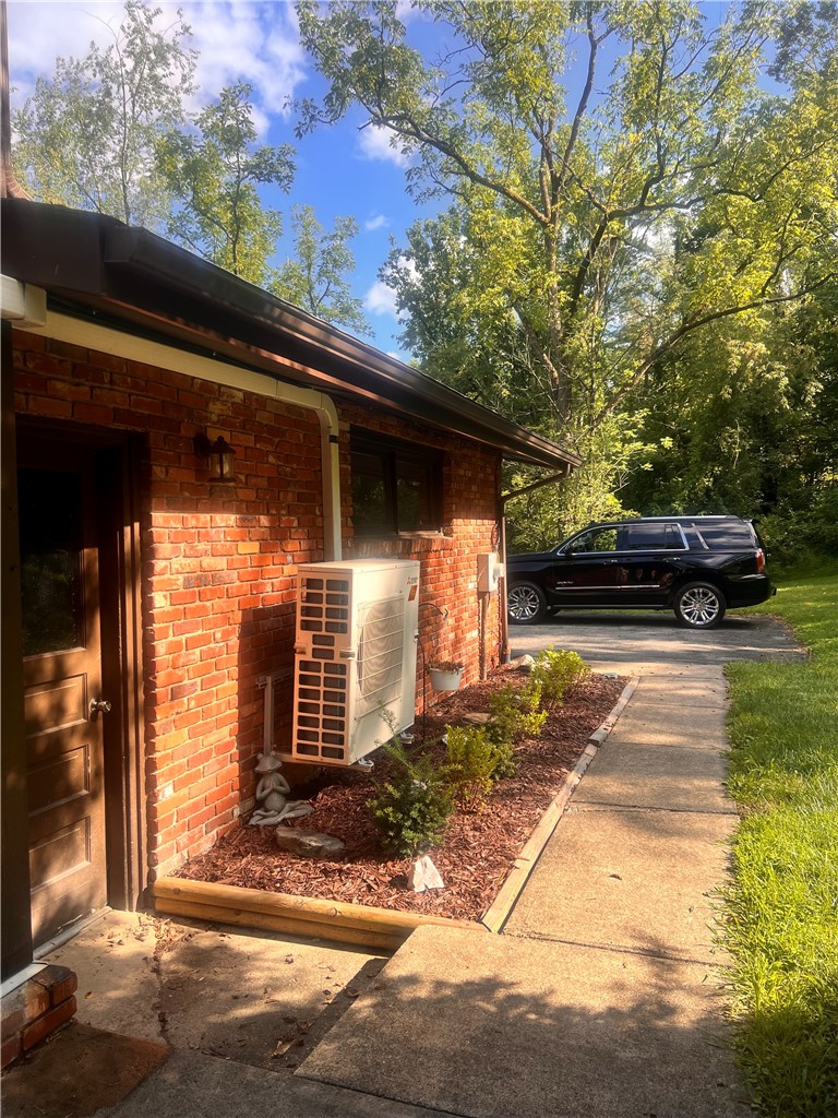 306 Black Walnut Dr — photo 8