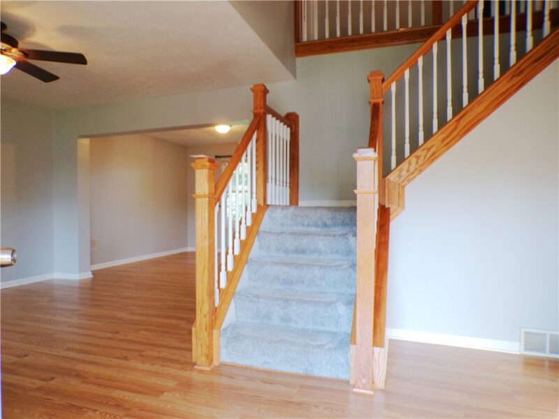 211 Hummingbird Hl — photo 2