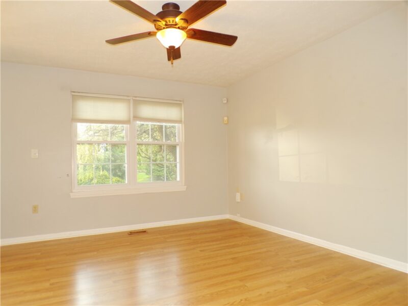 211 Hummingbird Hl — photo 4