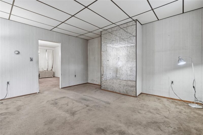 2334 Manor Ave — photo 5