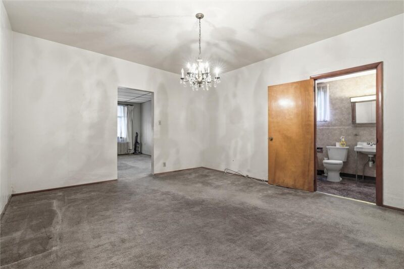 2334 Manor Ave — photo 8