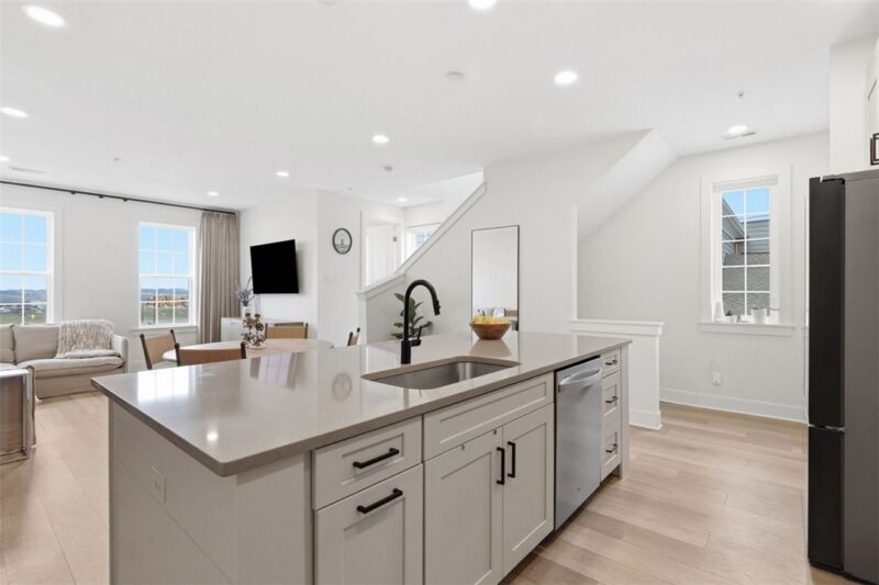 104 Founders Street — photo 7