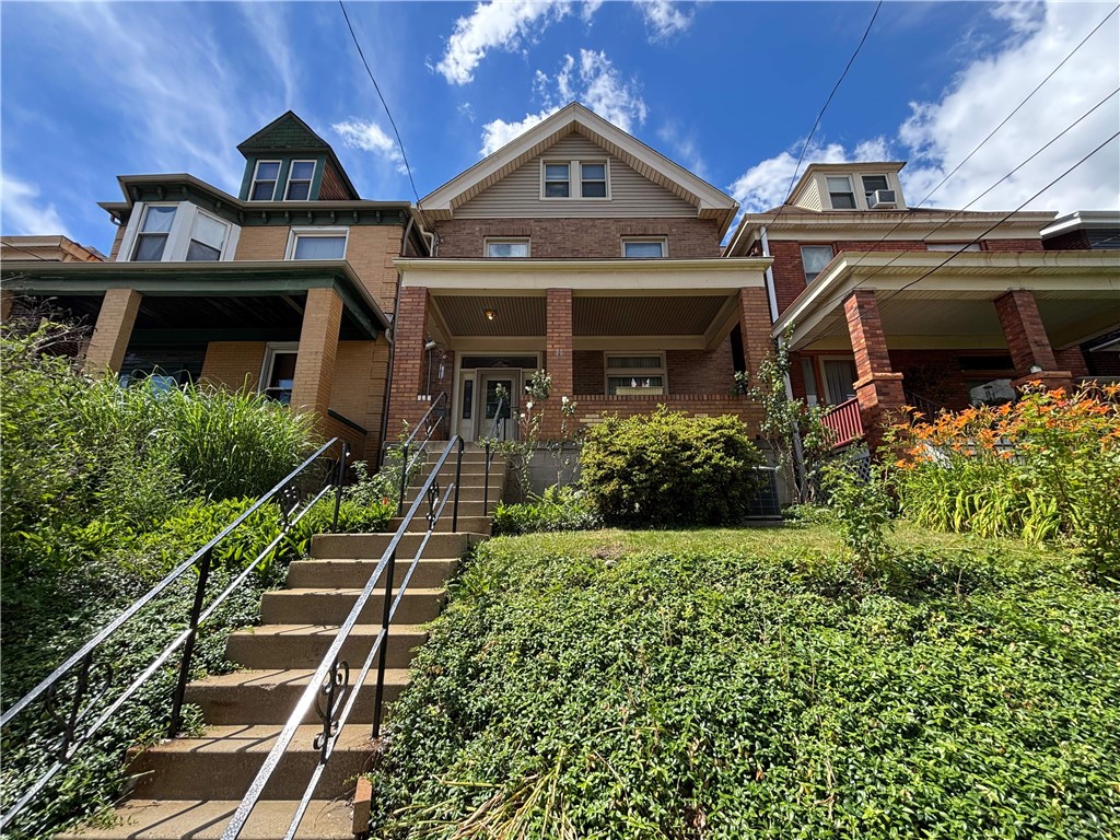938 Greenfield Ave — photo 1