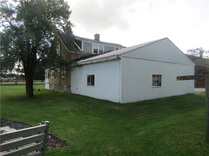 1861 N Center Avenue — photo 3