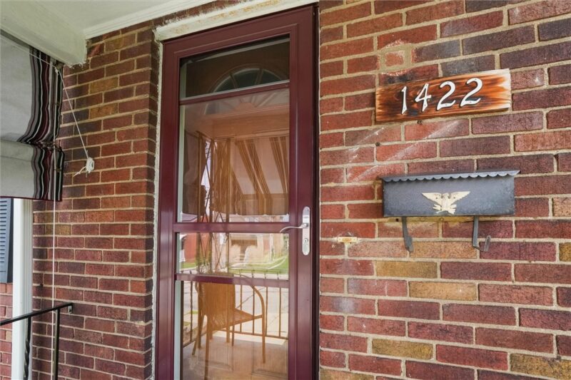 1422 Simona Dr — photo 3