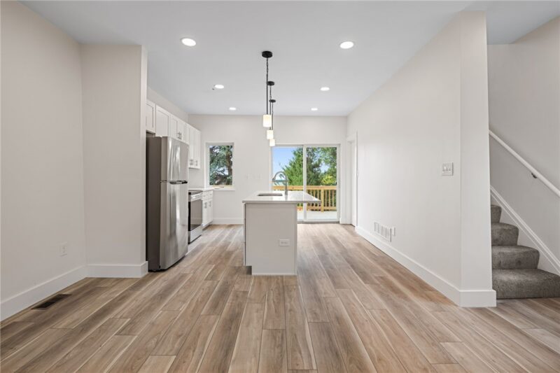1623 Lanark St — photo 3