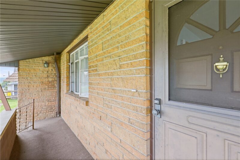 340 Columbia Street — photo 6