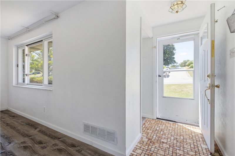 5101 Leona Dr — photo 4