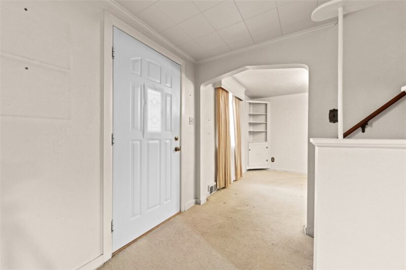 1705 Lincoln Way — photo 4