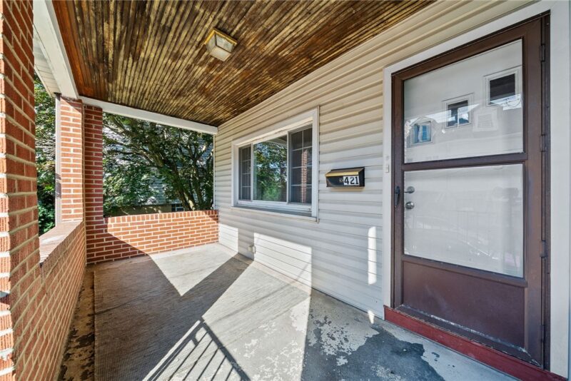 421 Ella St — photo 2