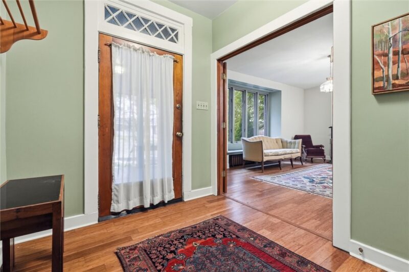 5847 Douglas St — photo 5