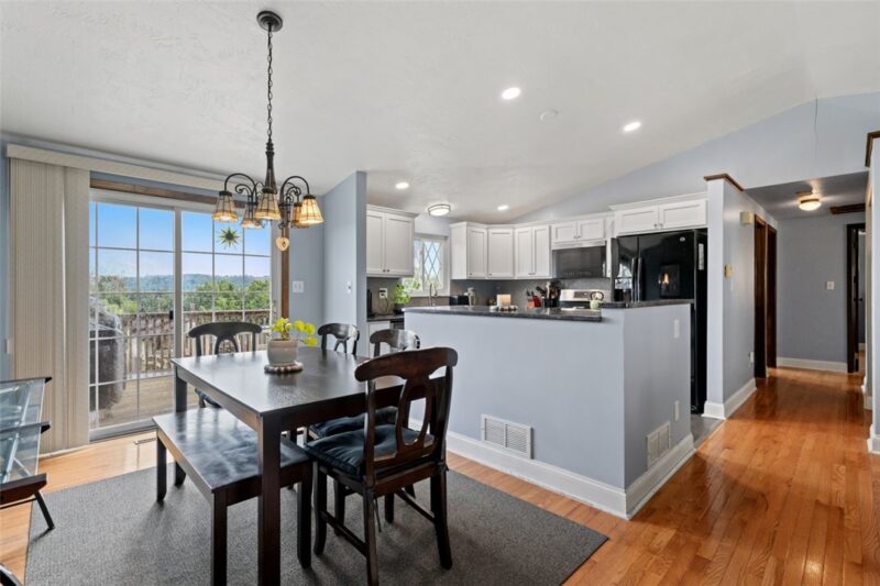 223 Bryson Ave — photo 4