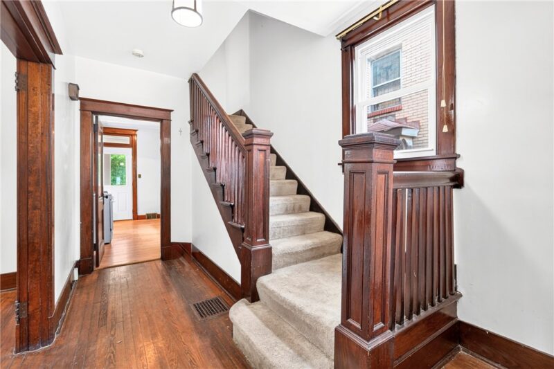 56 Perryview Avenue — photo 5