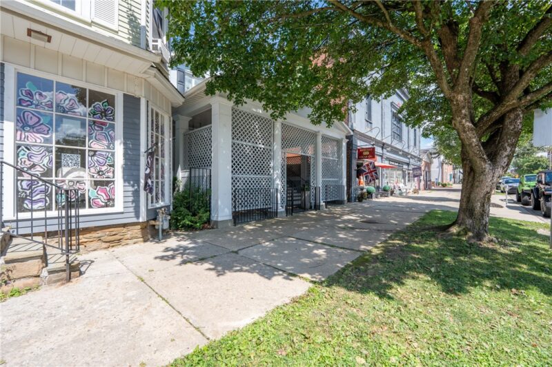 214 W Main Street — photo 3