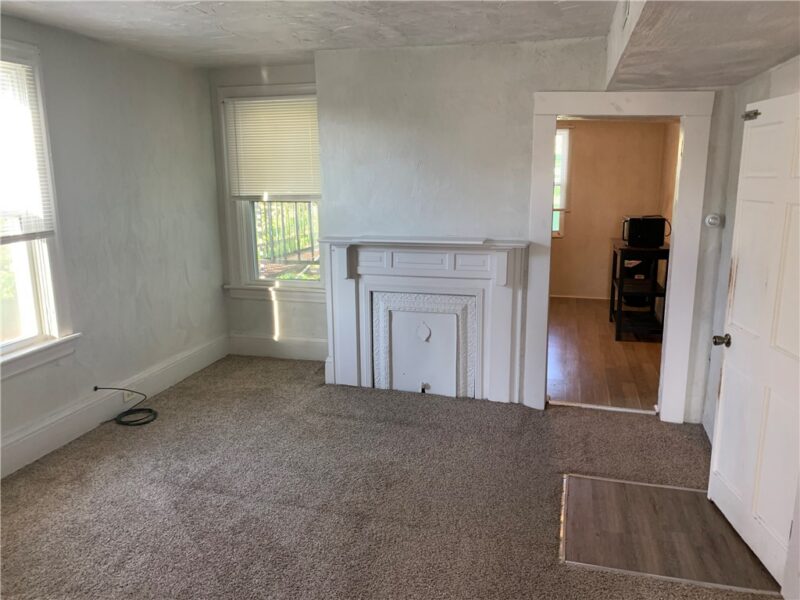 725 Clarissa St — photo 5