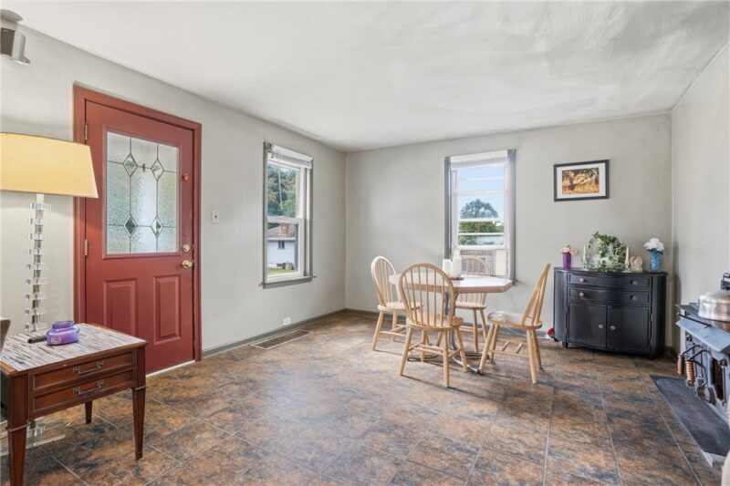 50 Cloverdale Street — photo 3