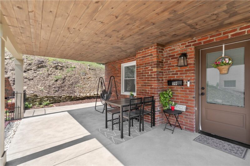119 Columbia Drive — photo 3