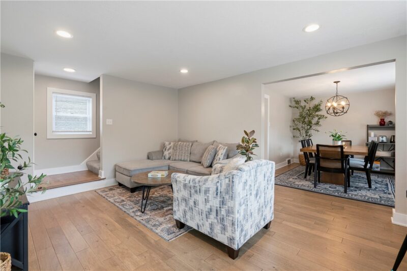 119 Columbia Drive — photo 4