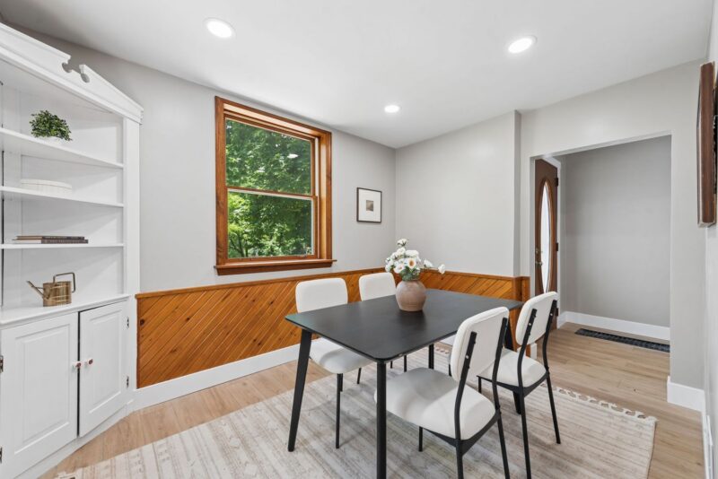 383 Lakeview Dr. — photo 7