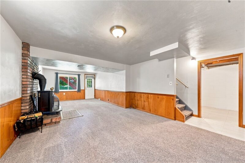 541 Foltz Dr — photo 3