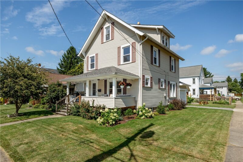 801 Stewart Ave — photo 2