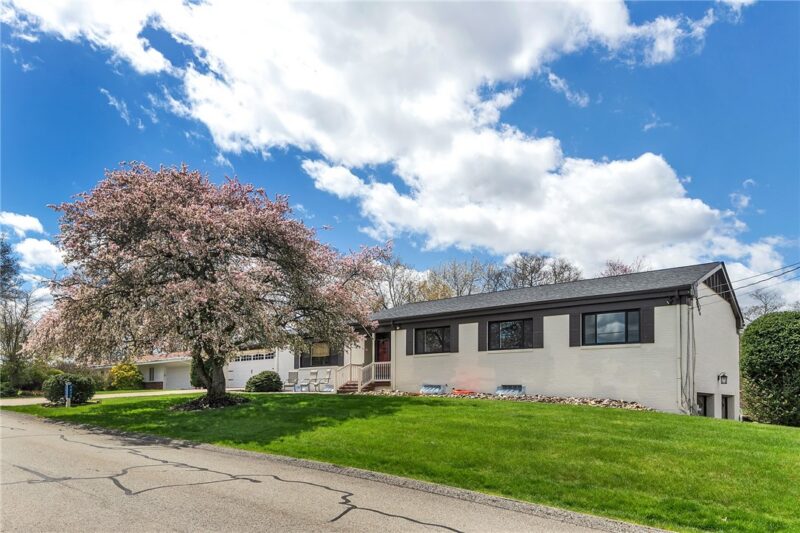 3470 MacArthur Drive — photo 4
