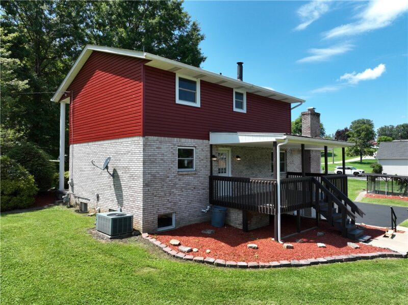 135 Willow St — photo 4