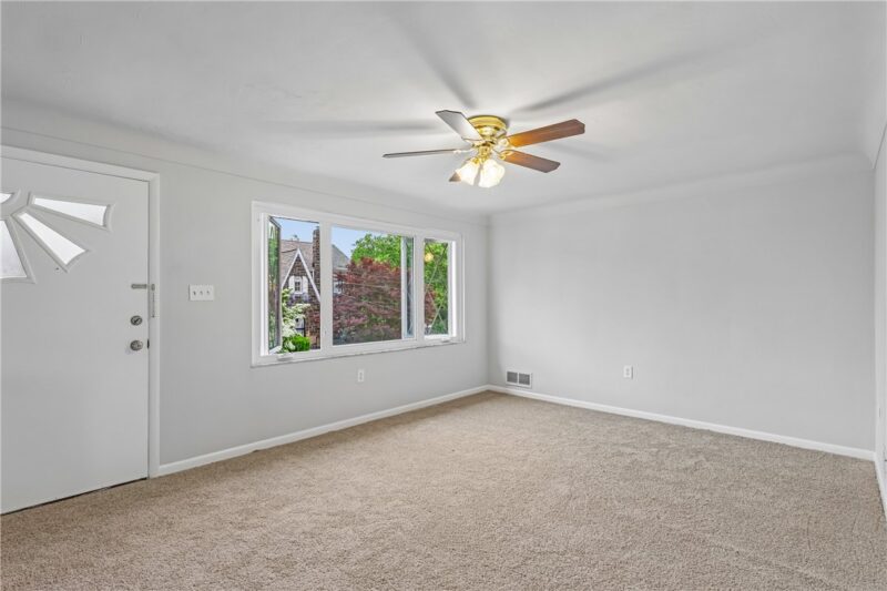 3207 Garbett Street — photo 3