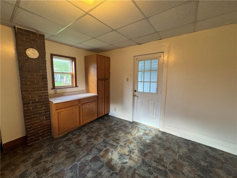 235 Church St — photo 3