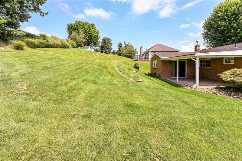 10547 Melrose Dr — photo 6