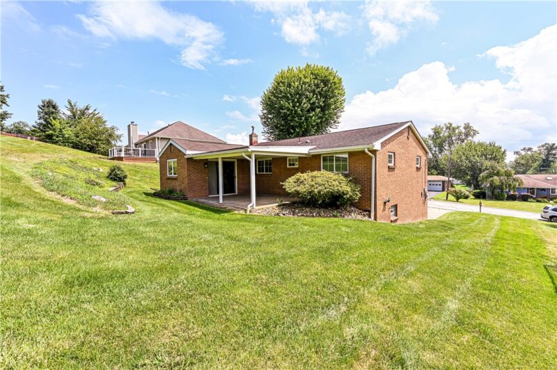 10547 Melrose Dr — photo 7