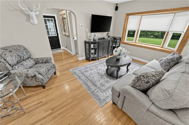 216 Hartzell Rd — photo 4