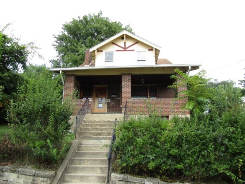 424 W 9th Ave