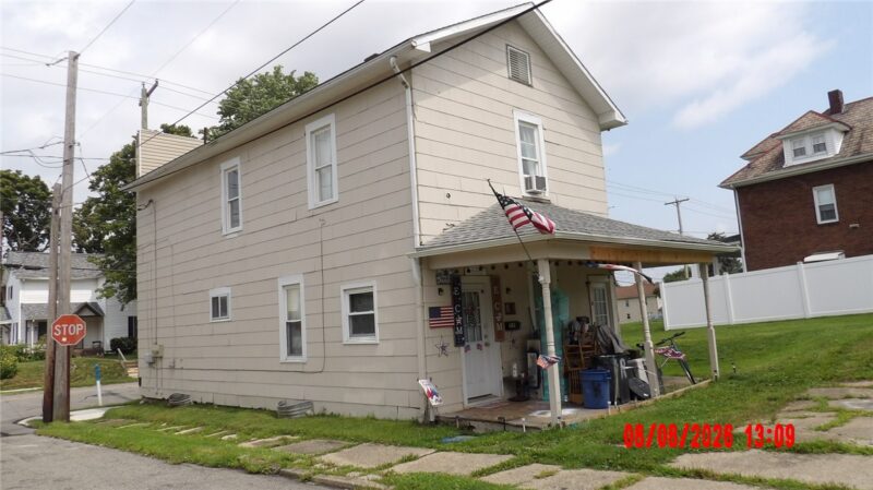 1041 W Ridge Ave — photo 2