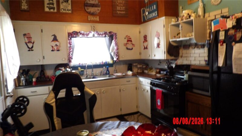 1041 W Ridge Ave — photo 5
