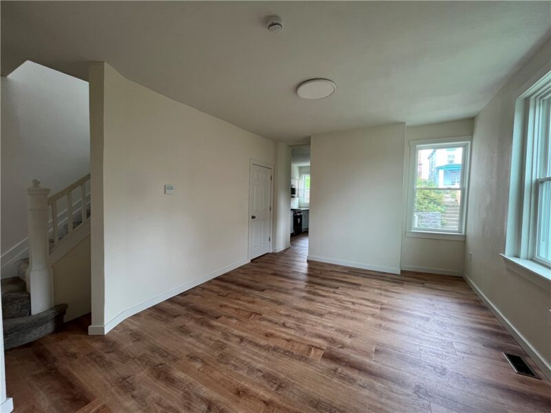 424 Suncrest St — photo 4