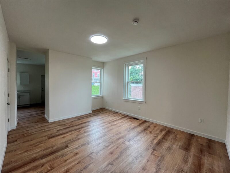 424 Suncrest St — photo 6