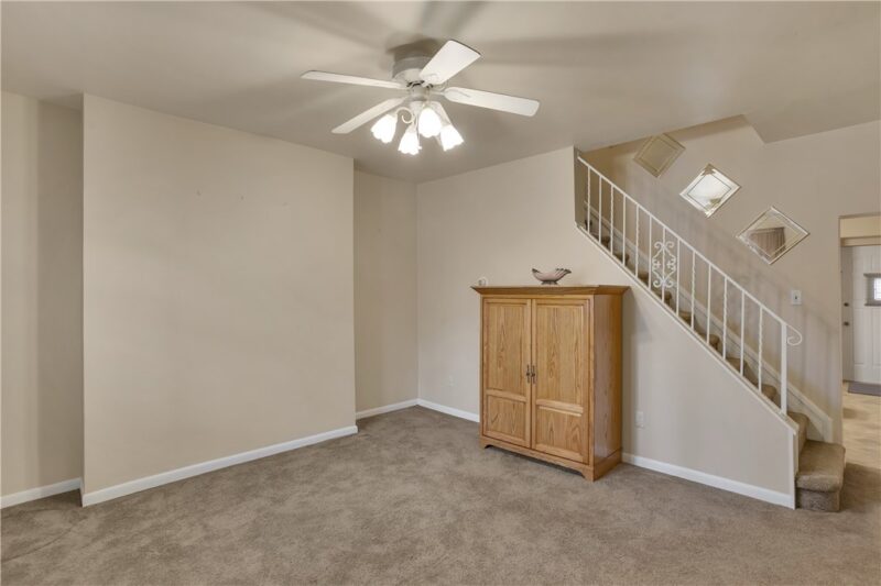 303 W Elizabeth St — photo 6