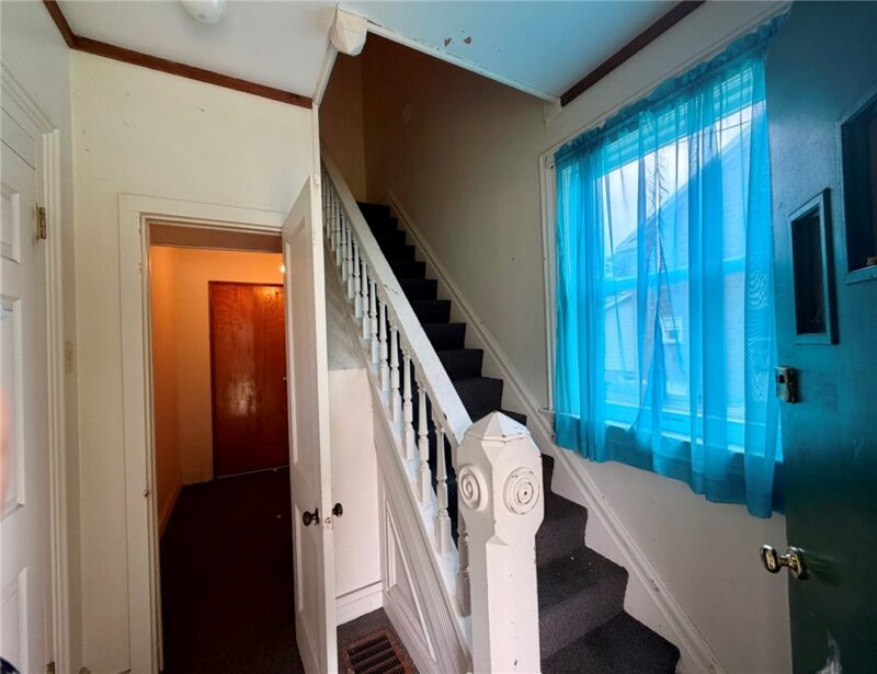 381 S Main St. — photo 8