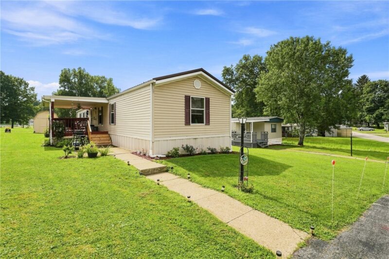 1770 Pine Hollow Blvd 47 — photo 2