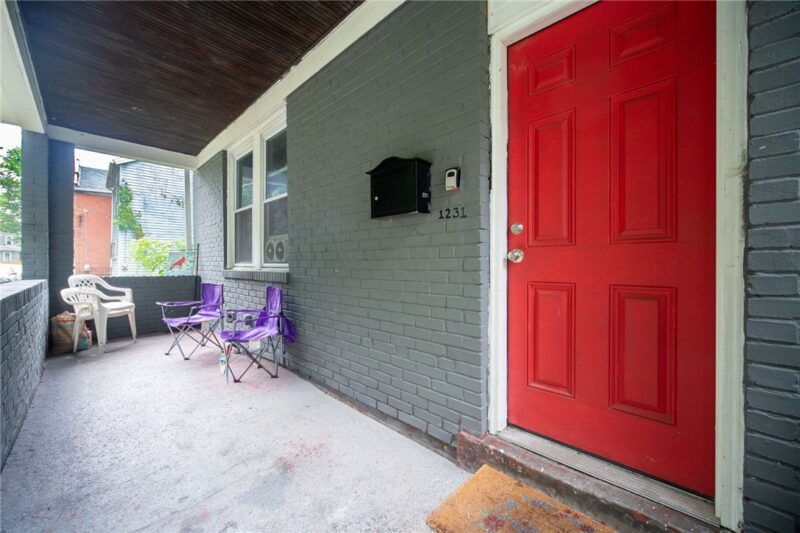 1231 Grotto St — photo 2