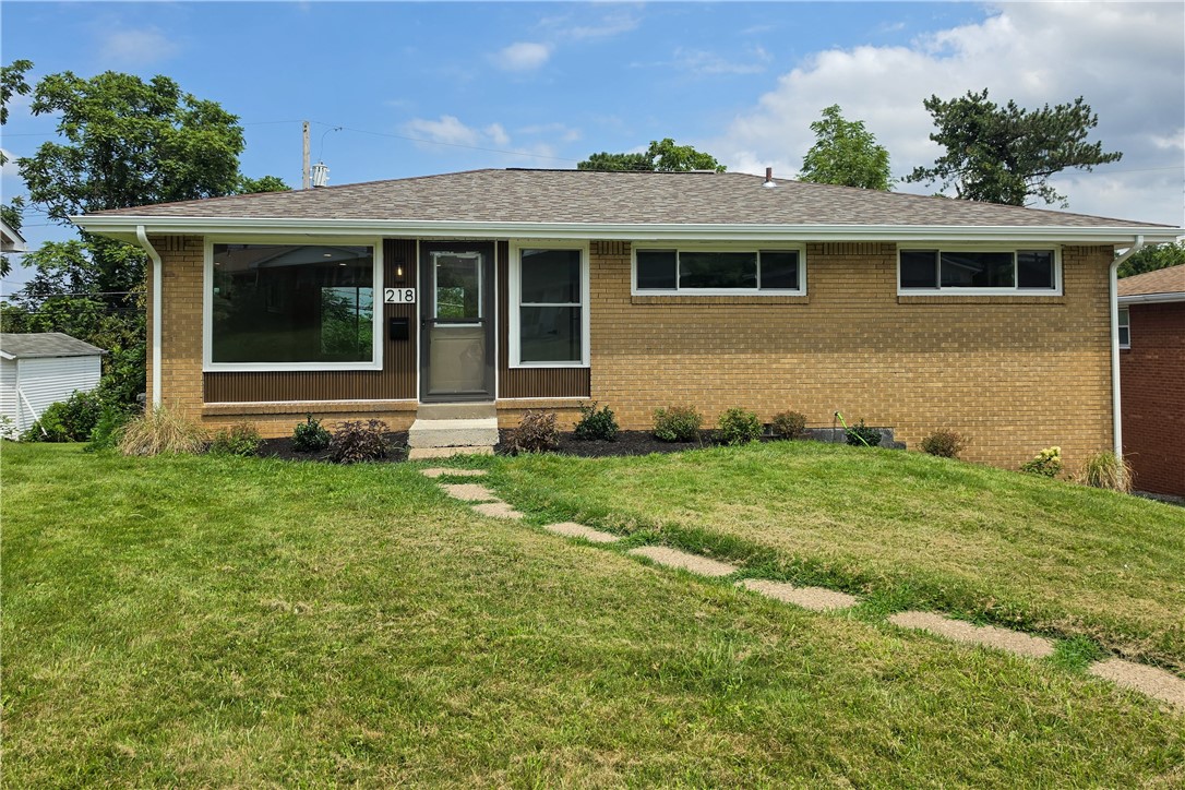 218 Garden City Dr — photo 1
