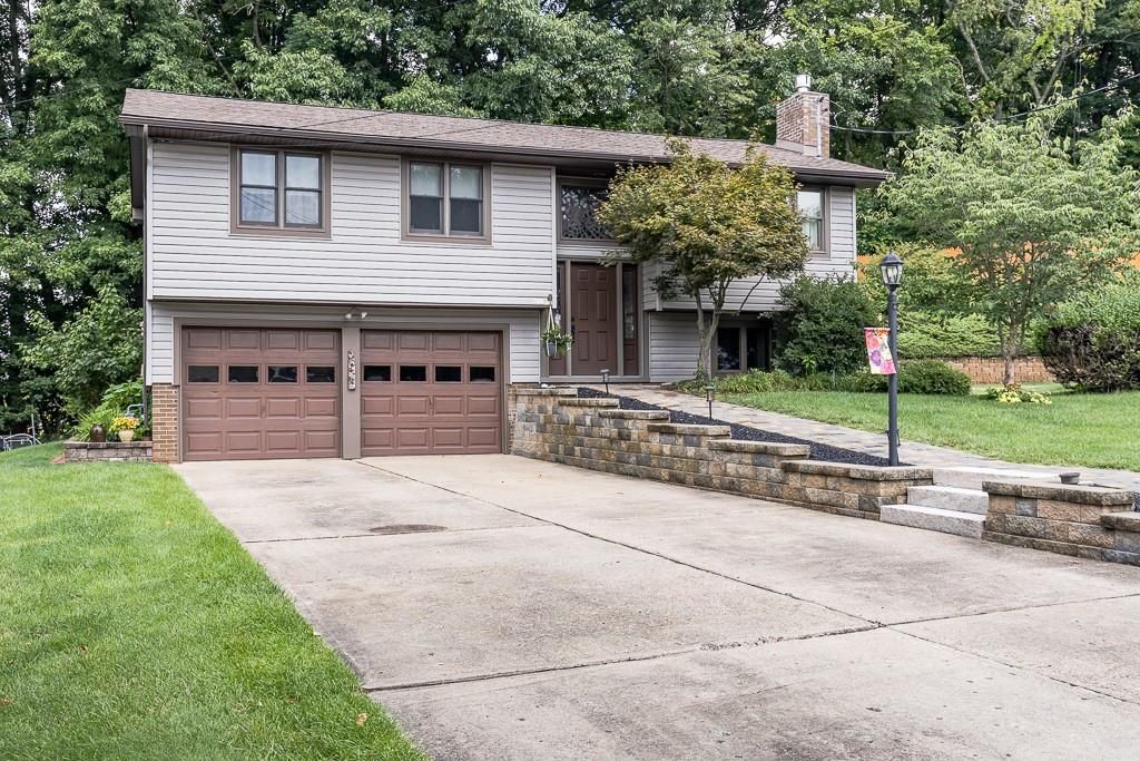 68 Kathleen Dr — photo 1