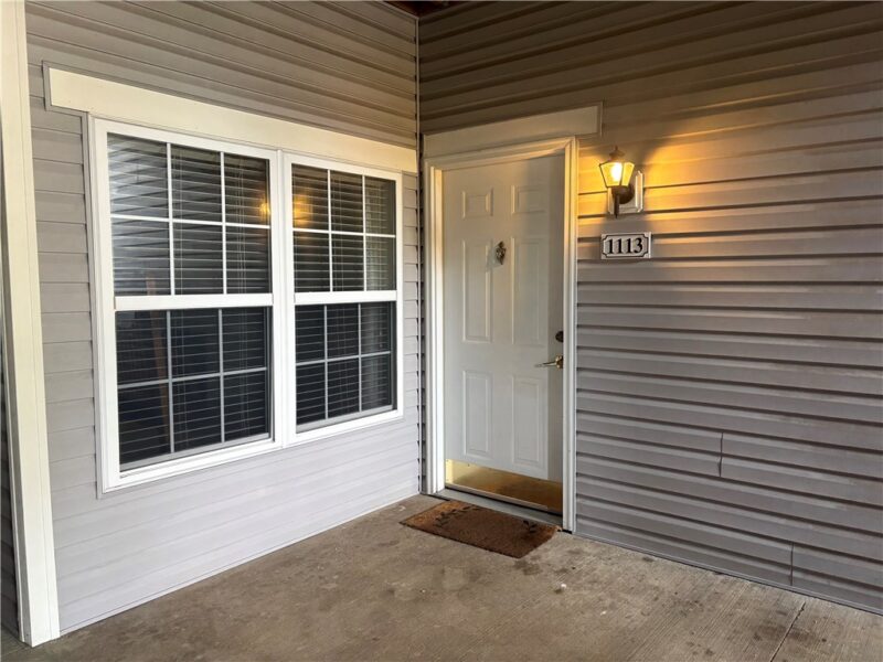1113 Prescott Pl — photo 2