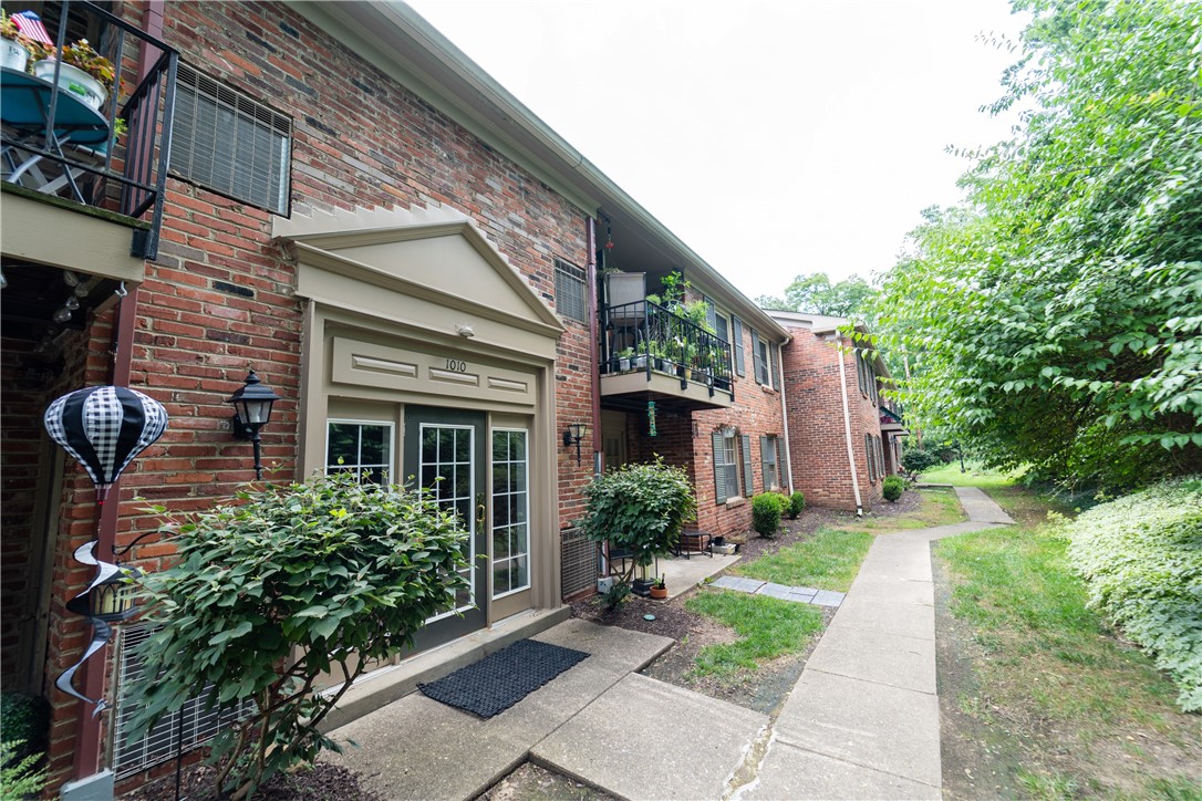 1010 Margarite Dr F — photo 1