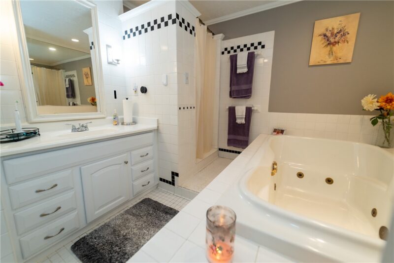 1010 Margarite Dr F — photo 8