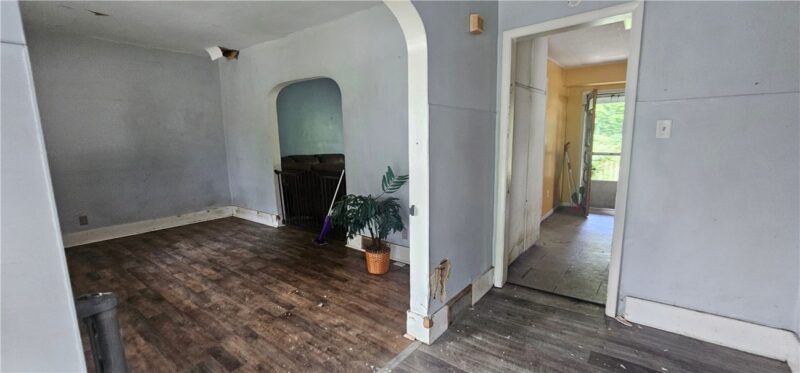 415 & 417 E Lutton St — photo 3